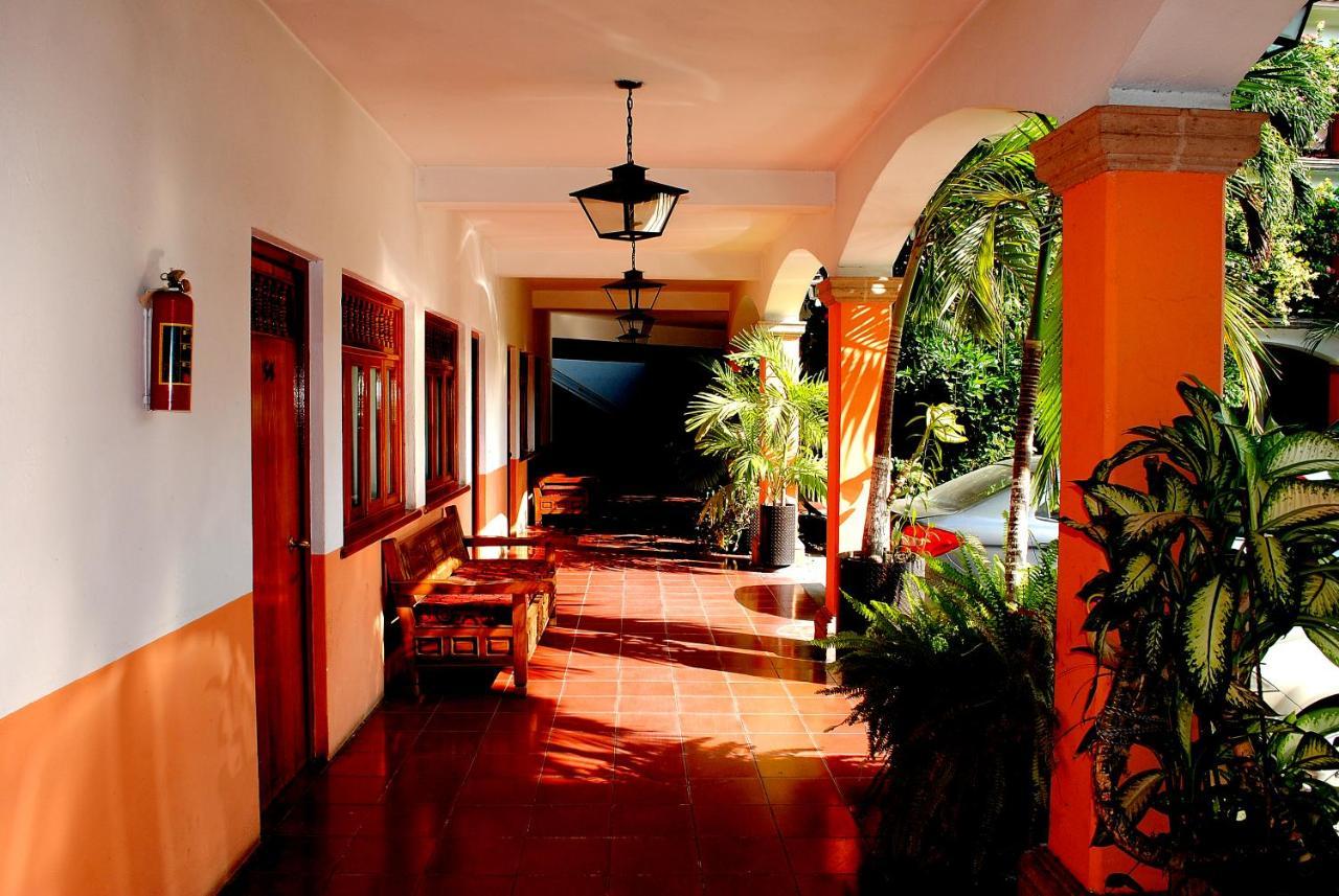 Hotel Posada Del Sol Apatzingán de la Constitución Dış mekan fotoğraf