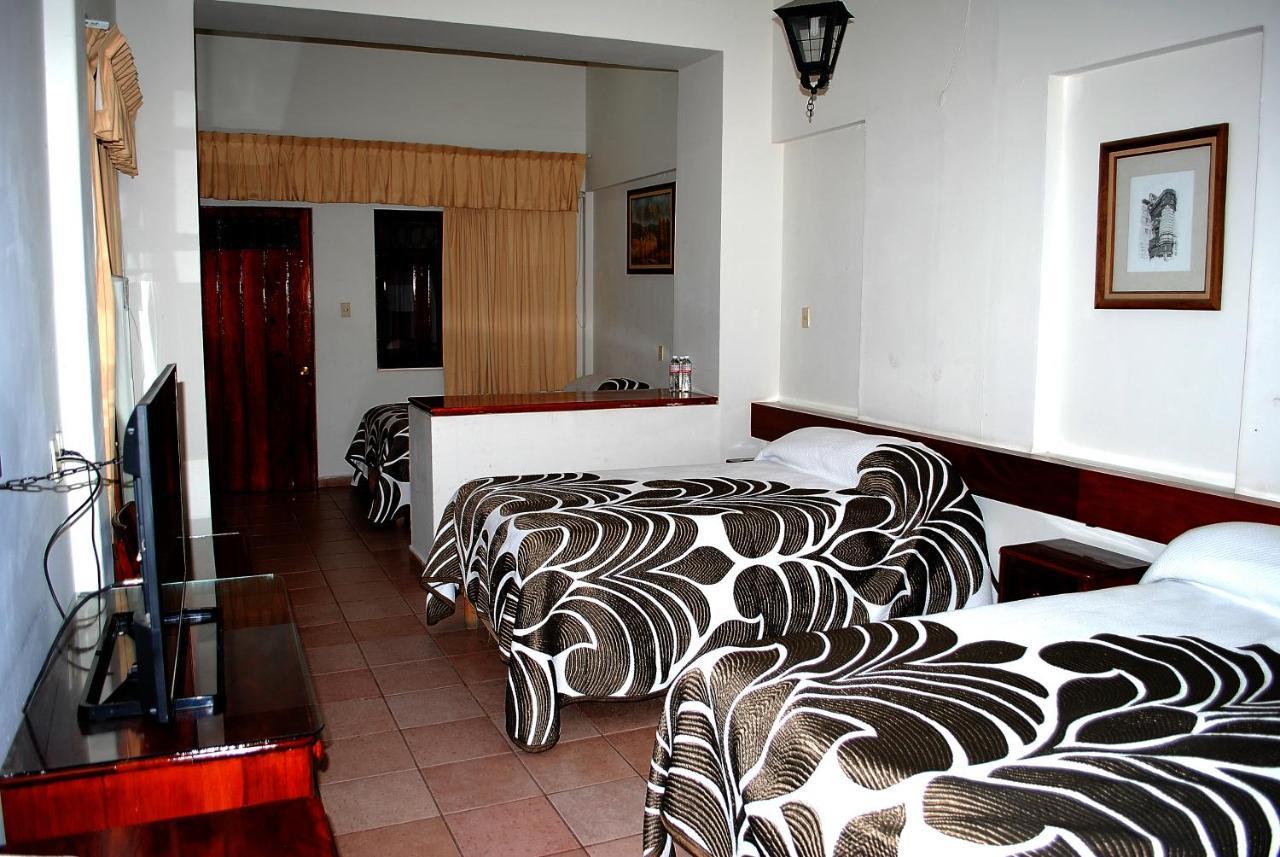 Hotel Posada Del Sol Apatzingán de la Constitución Dış mekan fotoğraf