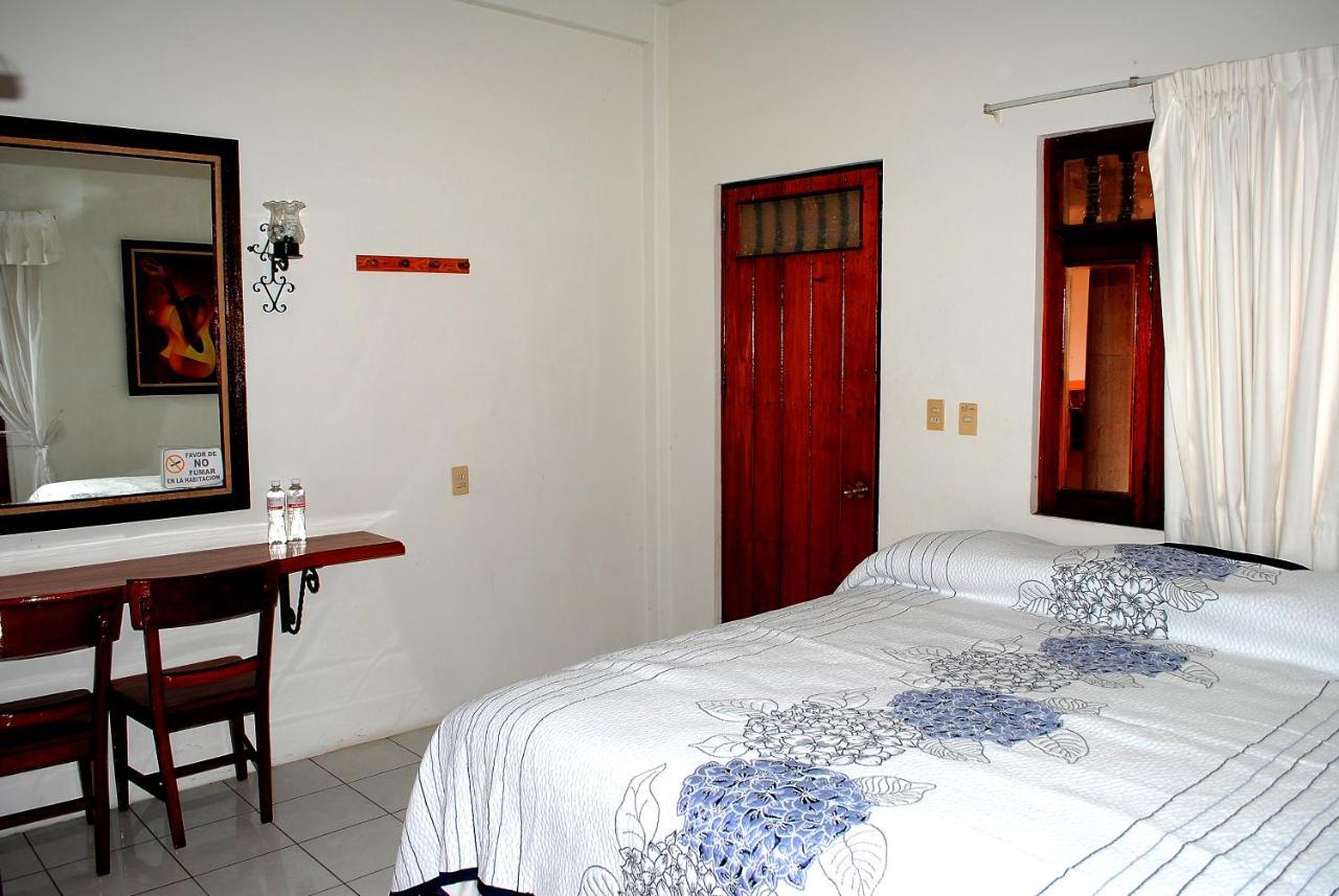 Hotel Posada Del Sol Apatzingán de la Constitución Dış mekan fotoğraf